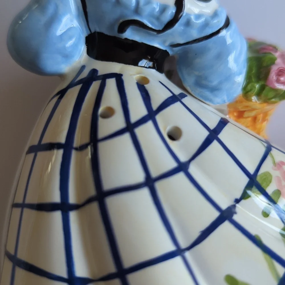 1997 Pamela Silin Palmer Rabbit Bunny Salt And Pepper Shakers Enesco Co Interart
